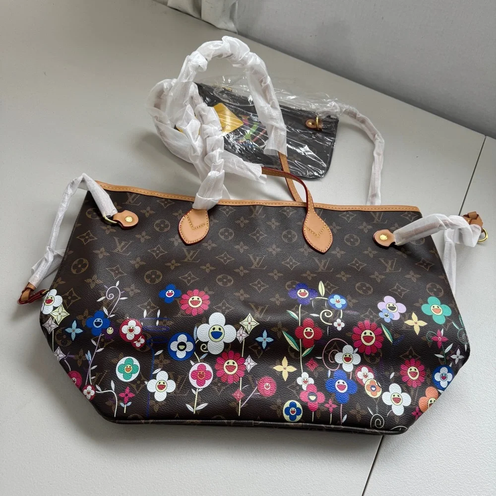 Big brown tote with flowers and matching pouch nwt - Picture 9 of 11